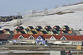 Maisons colorées dans LONGYEARBYEN - SVALBARD (03-06-2017 / 22H00)
