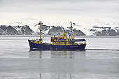 Un autre navire d'exploration polaire sur notre route (01-06-2018 / 17H10)