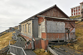 Baraquement abandonné - BARENTSBURG - SVALBARD (01-06-2018 / 20H15)