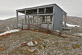 Reste d'un hangar à "Camp Mansfield" - NY LONDON - SVALBARD (04-06-2018 / 10H40)