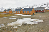 Habitations datant du début du 20° siècle - NY ALESUND - SVALBARD ( 04-06-2018 / 14H05)