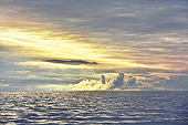Cette croisière sur le "MS Nordstjernen" se termine par un superbe et véritable coucher de soleil de minuit - SVALBARD (04-06-2018 / 23H59)