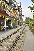 La rue du train dans le vieux quartier - Hanoï - Viêtnam