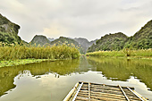 Navigation dans le silence sur les canaux sinueux - Ninh Binh ou la baie d'Halong terrestre - Viêtnam