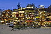 Restaurants de la rue "Xuân Viên" à la tombée de la nuit - Sapa - Viêtnam