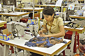 Confection de vêtements en soie sur mesure en quelques heures - Hoi An - Viêtnam