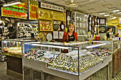 Stand d'horlogerie - Marché Dong Ba - Hué - Viêtnam