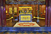 Autel avec les tablettes de culte du roi et de la reine "Ta Thien Nhan" - Tombeau de Minh Mang - Hué - Viêtnam
