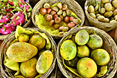 Présentation de fruits - île de Thoi Son - Delta du Mékong - Viêtnam
