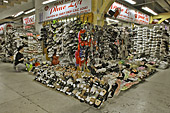 Stand de chaussures dans le marché Binh Tây - Hô Chi Minh-Ville - Viêtnam