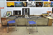 Bacs de vernis pour laquer les tableaux - Hô Chi Minh-Ville - Viêtnam