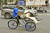 Déplacement dans la ville en cyclo-pousse - Hô Chi Minh-Ville - Viêtnam