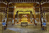 Salle du trône dans la Cité impériale - Hué - Viêtnam